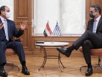 Sisi'den Yunanistan'ın güvenliğini ve deniz sınırlarını koruma sözü