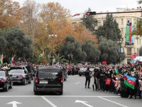 Erdoğan'a Azerbaycan'da sevgi seli: Eşk olsun sloganları ile karşılandı