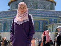 Mescidi Aksa'da nöbet tutan Filistinli kadına İsrail'den 6 ay uzaklaştırma cezası