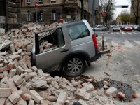 Hırvatistan 6.3'le sallandı, çok sayıda bina çöktü (Video Haber)