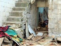 Suriyeli ailenin sığındığı terk edilmiş bina çöktü: Anne öldü 3 çocuk yaralı