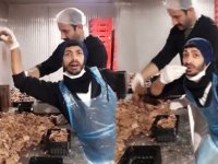 Hazır döner üretim tesisinde skandal: Paketledikleri döneri oyun malzemesi yaptılar