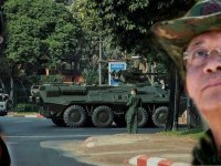 Myanmar ordusu ''seçime hile karıştırıldığı'' gerekçesiyle yönetime el koydu