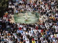 Mescid-i Aksa’da ramazanın son cumasına 70 bin kişi katıldı