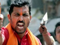 Hindistan’ın Halk Partisi koruyor Hindu teröristler saldırıyor